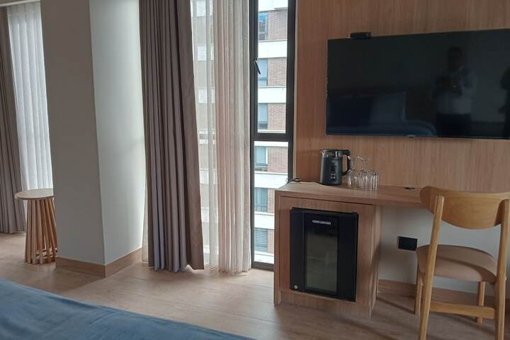 Room 6 of 123
