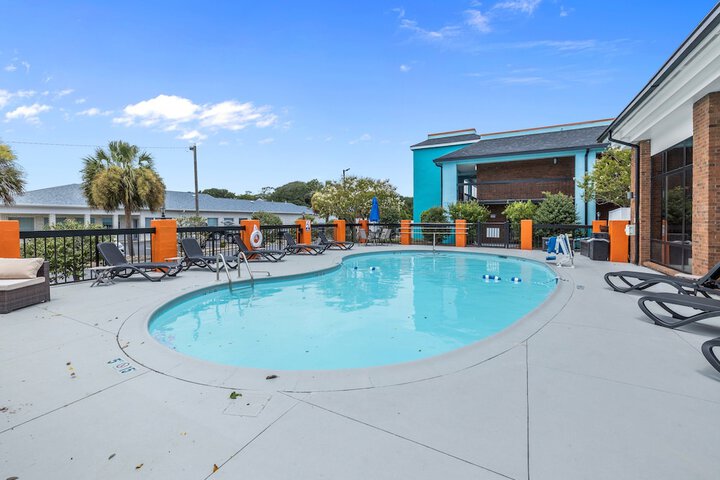 Pool 34 of 63