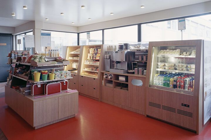 Entrance & Lobby