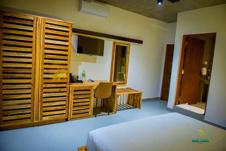 Room 3 of 35