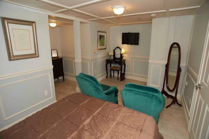 Room 21 of 51