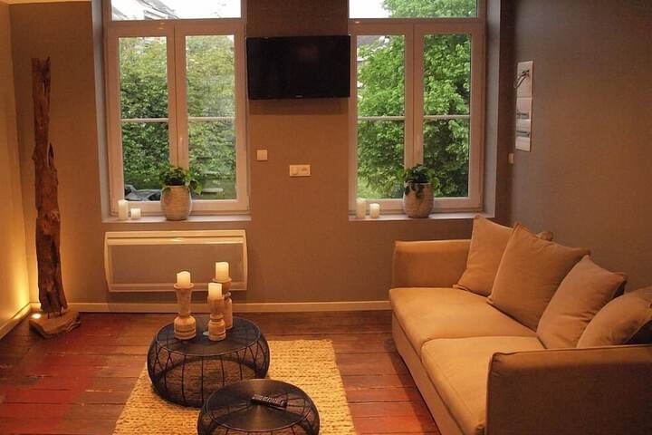 Room 2 of 13