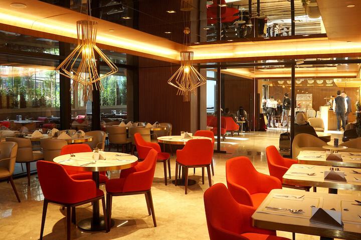 Hotel 2 of 104