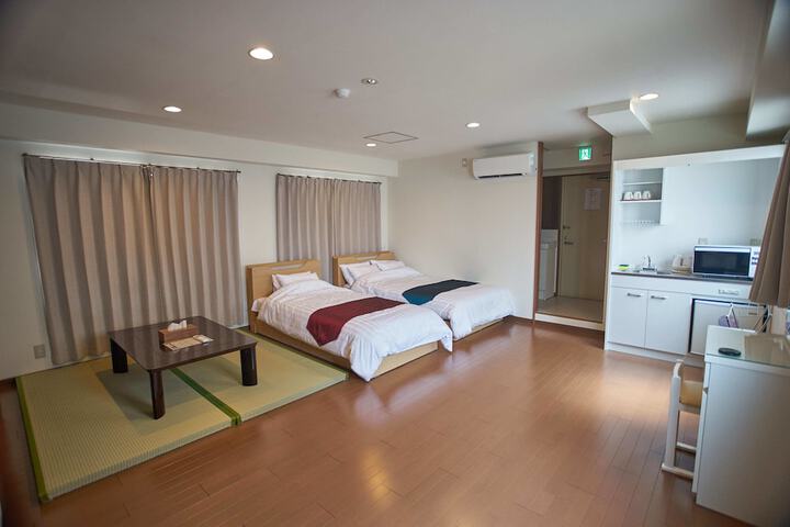 Room 3 of 51