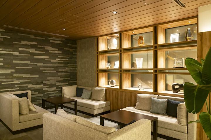 Lobby Entry