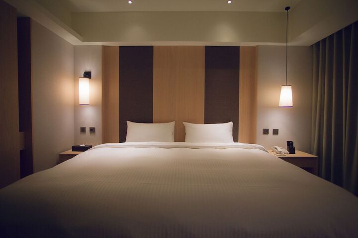 Room 16 of 41