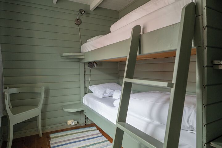 Room 41 of 204