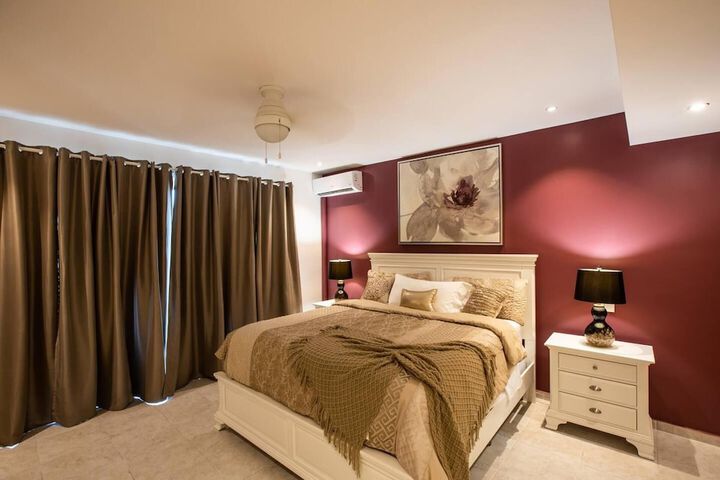 Room 3 of 17
