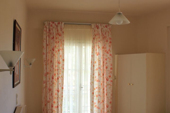 Room 12 of 43