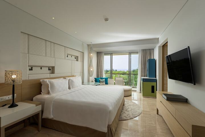 Room 17 of 204