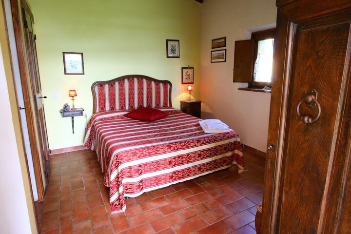 Room 15 of 120