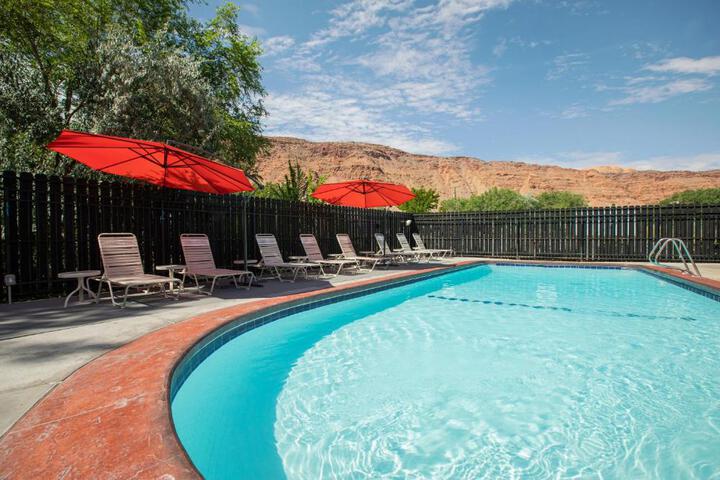 Exterior of Sun Outdoors Moab Downtown