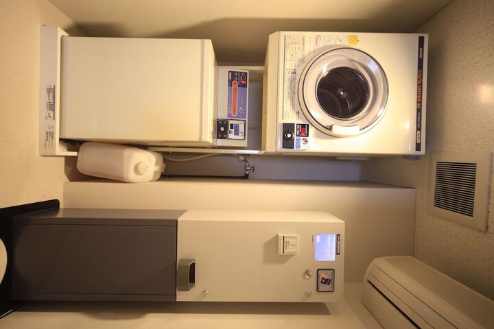 Room 18 of 30