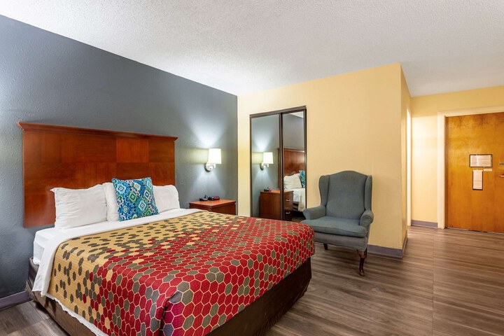 Room 7 of 22