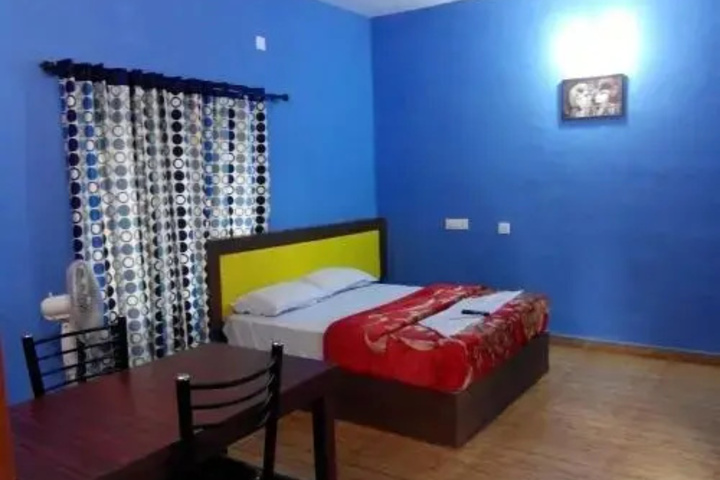 Room 8 of 10