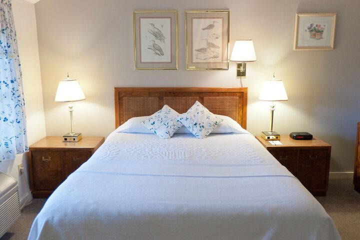 Room 16 of 120