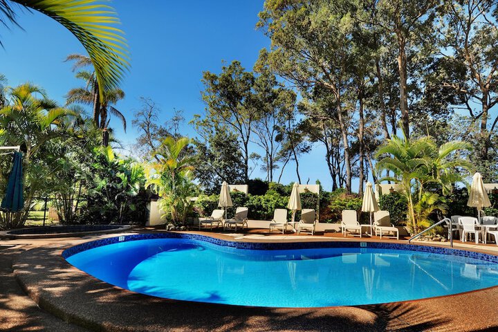 Pool 60 of 80