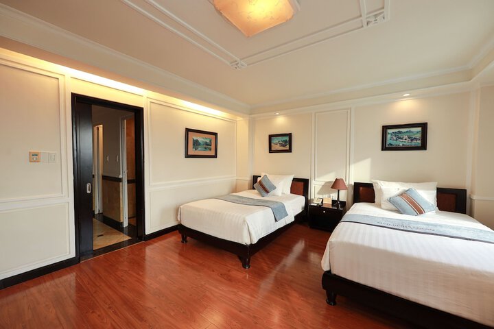 Room 19 of 151
