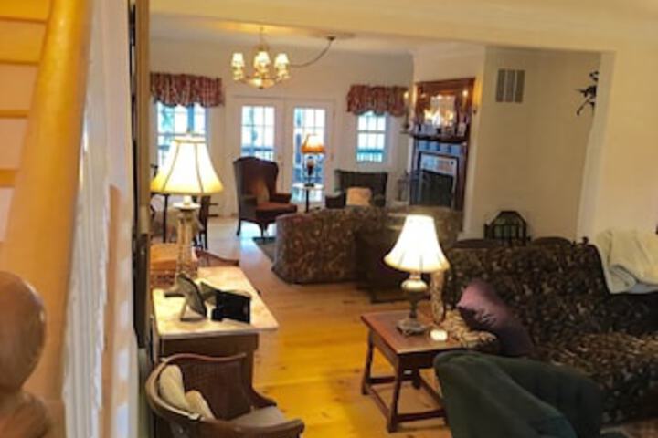 Room 32 of 59