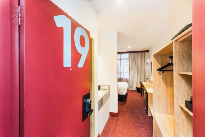 Room 20 of 69