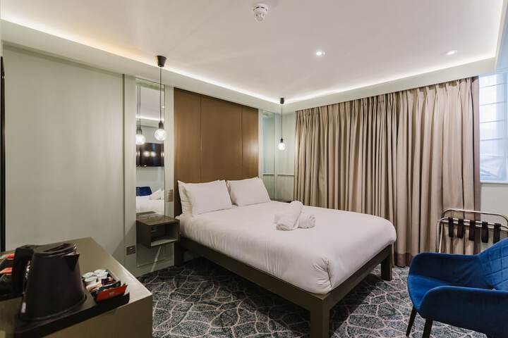 Room 31 of 263