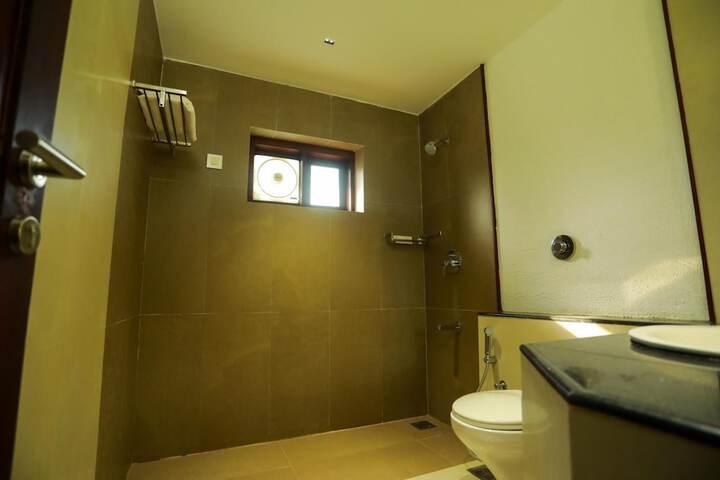 Room 19 of 32