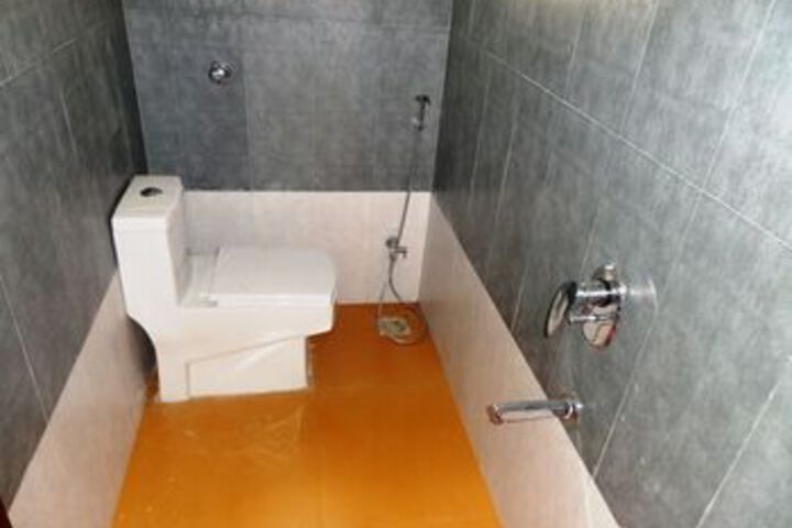 Room 2 of 26