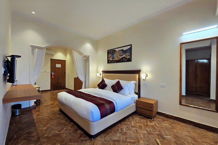 Room 6 of 68