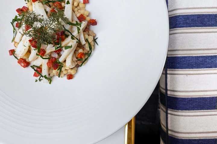 Dining 75 of 97