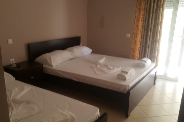 Room 9 of 51