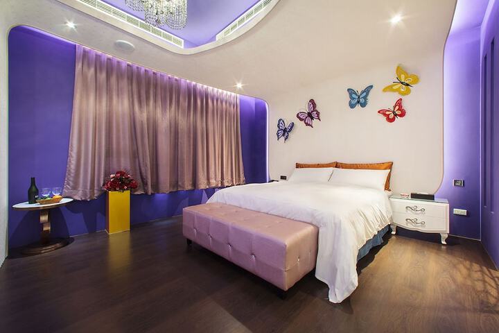 Room 18 of 75