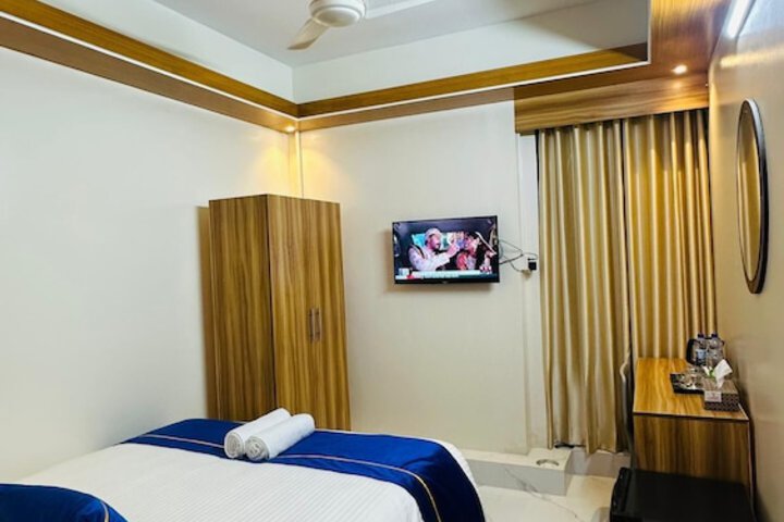 Room 7 of 21