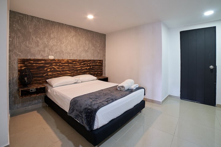 Room 7 of 40