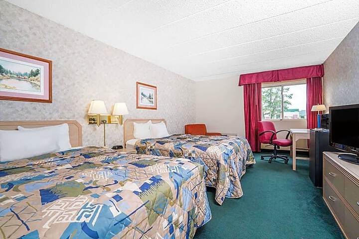 1 King Bed (1 of 5)