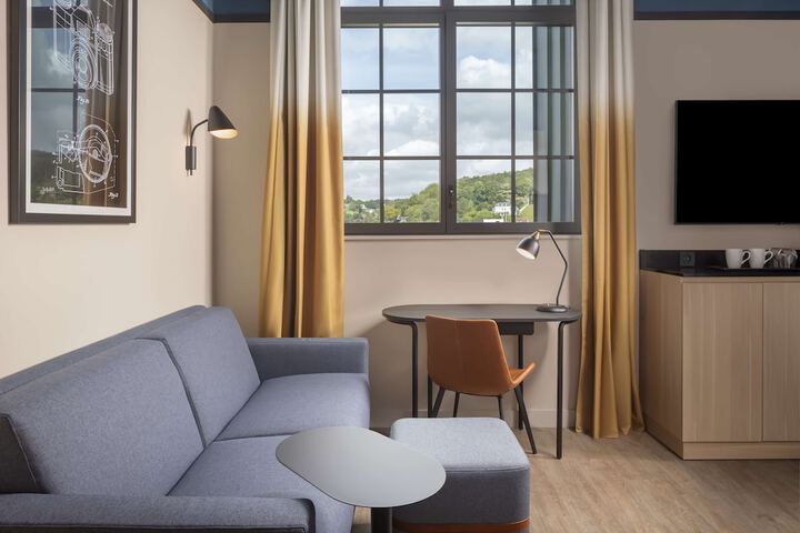 Room 19 of 47