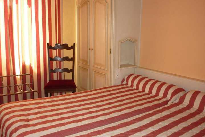 Room 18 of 31