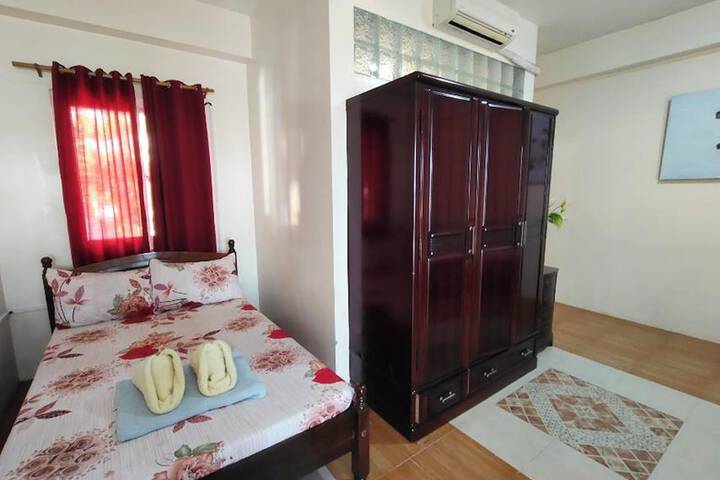 Room 35 of 120