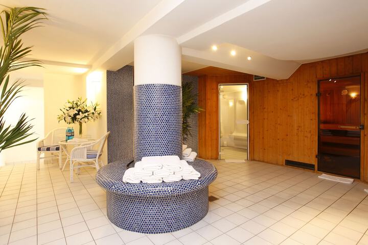 Steam room