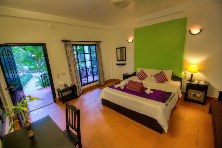 Room 3 of 73