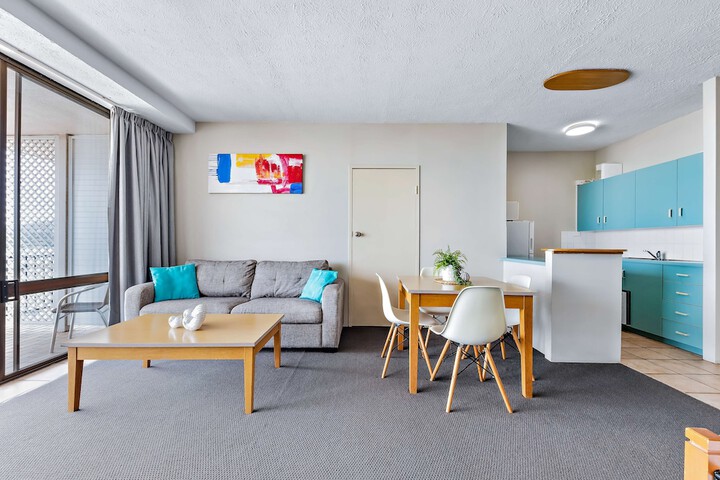 Room 12 of 52