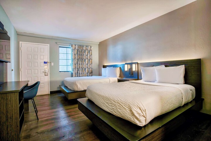 Room 45 of 99