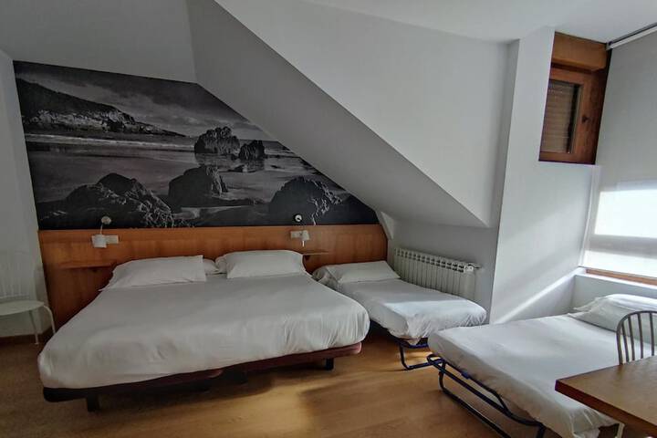 Room 13 of 24