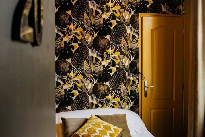 Room 25 of 117