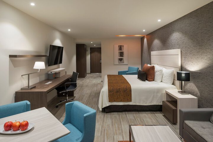 Room 16 of 65