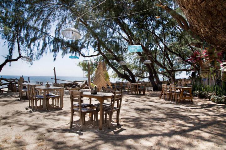 Image of Cemara Beachfront Suite