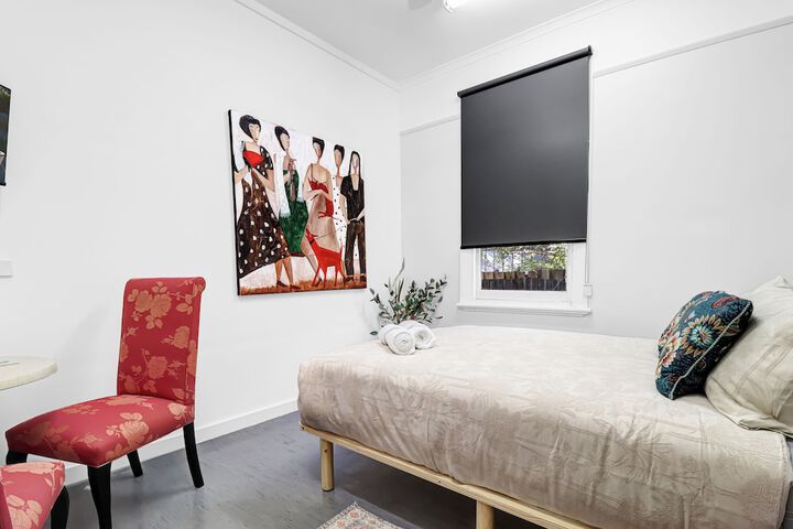 Room 4 of 42