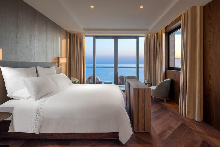 Room 21 of 89
