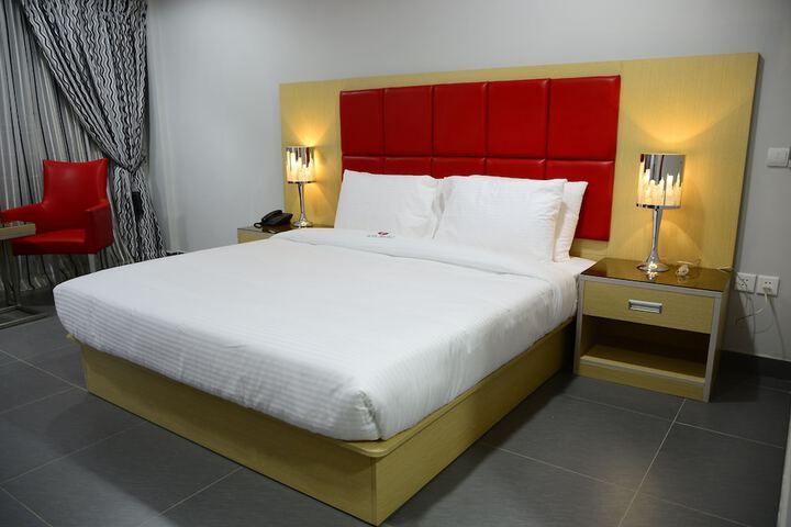 Room 3 of 16