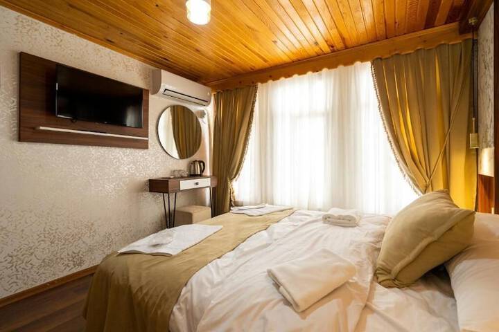 Room 9 of 55