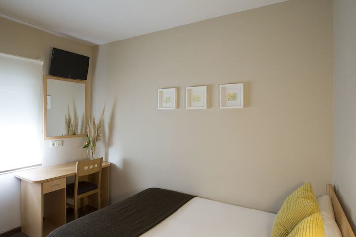 Room 10 of 47